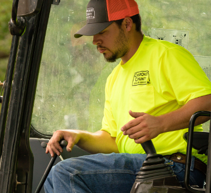 Municipal and construction crews rely on KEY for Business for their custom workwear. Find hi-visibility shirts for your maintenance crew, construction crew, or city workers. All gear is tested to meet hi vis standards.